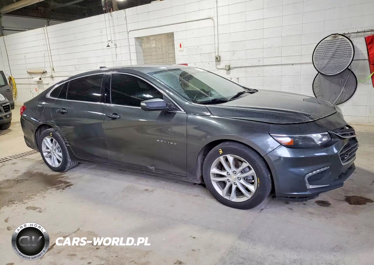 2017 Chevrolet Malibu Lt VIN:1G1ZE5ST3HF220568 - 4