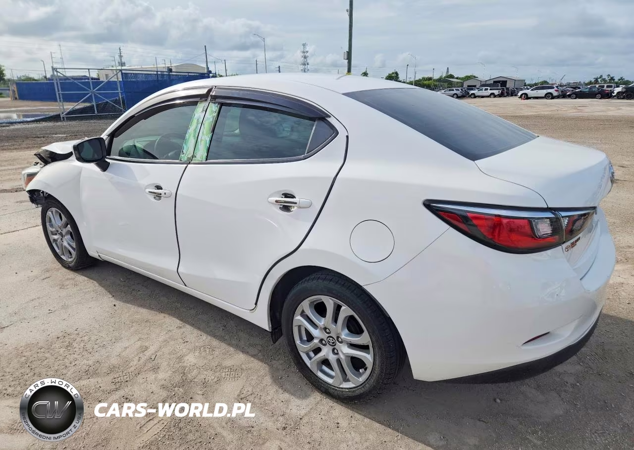 2018 Toyota Yaris Ia Base VIN:3MYDLBYV3JY326565 - 2
