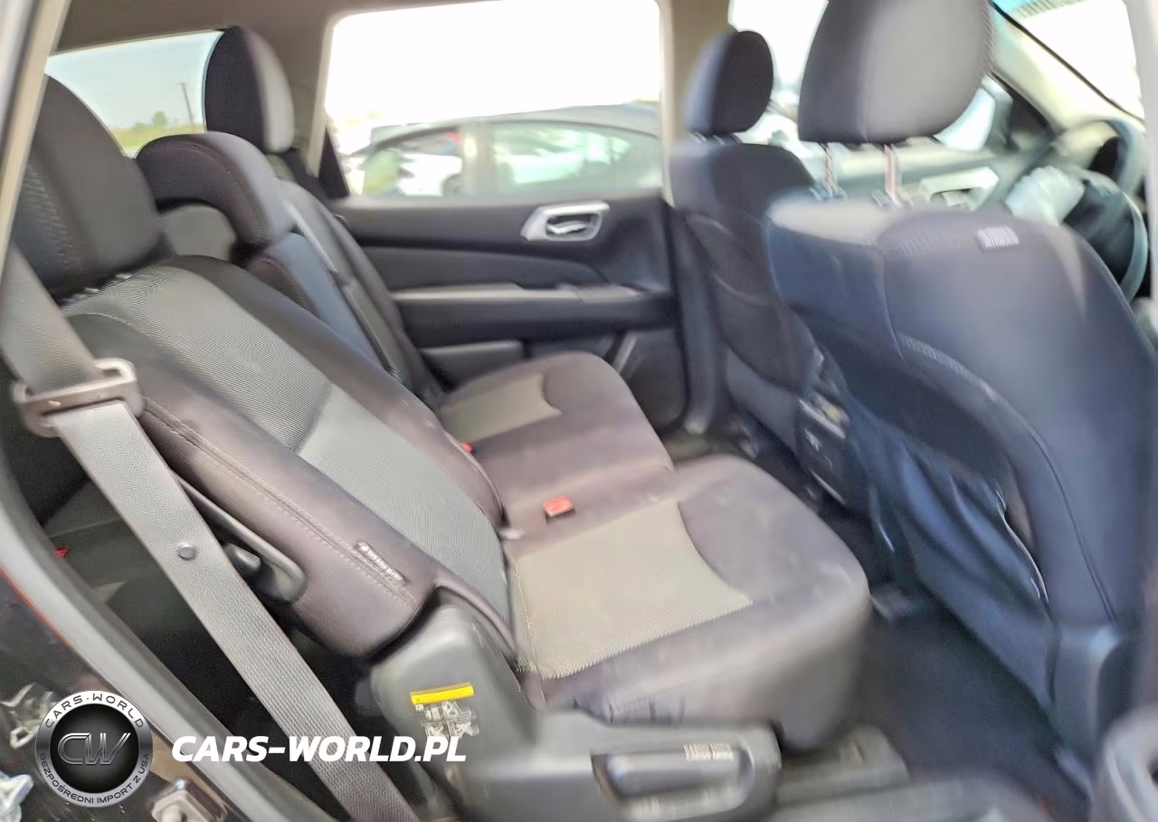 2019 Nissan Pathfinder S VIN:5N1DR2MN2KC637395 - 10