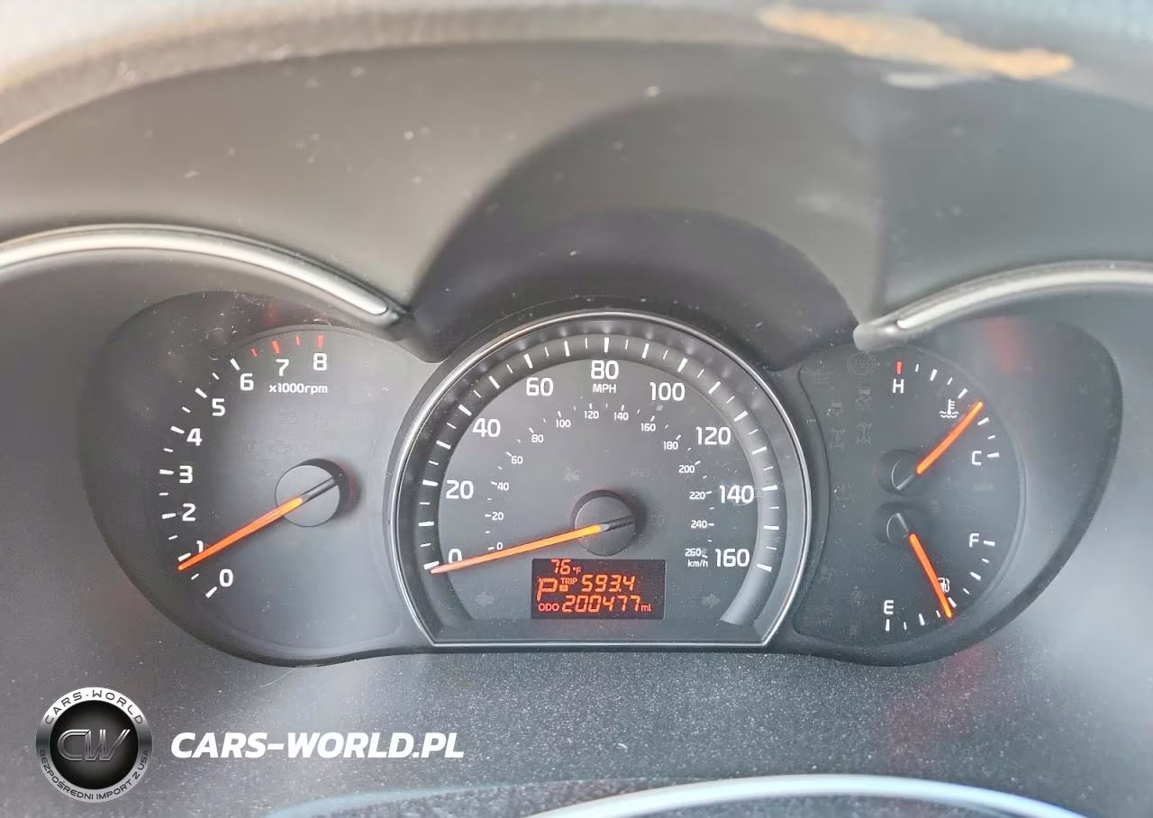2015 Kia Sorento VIN:5XYKT3A67FG580063 - 9