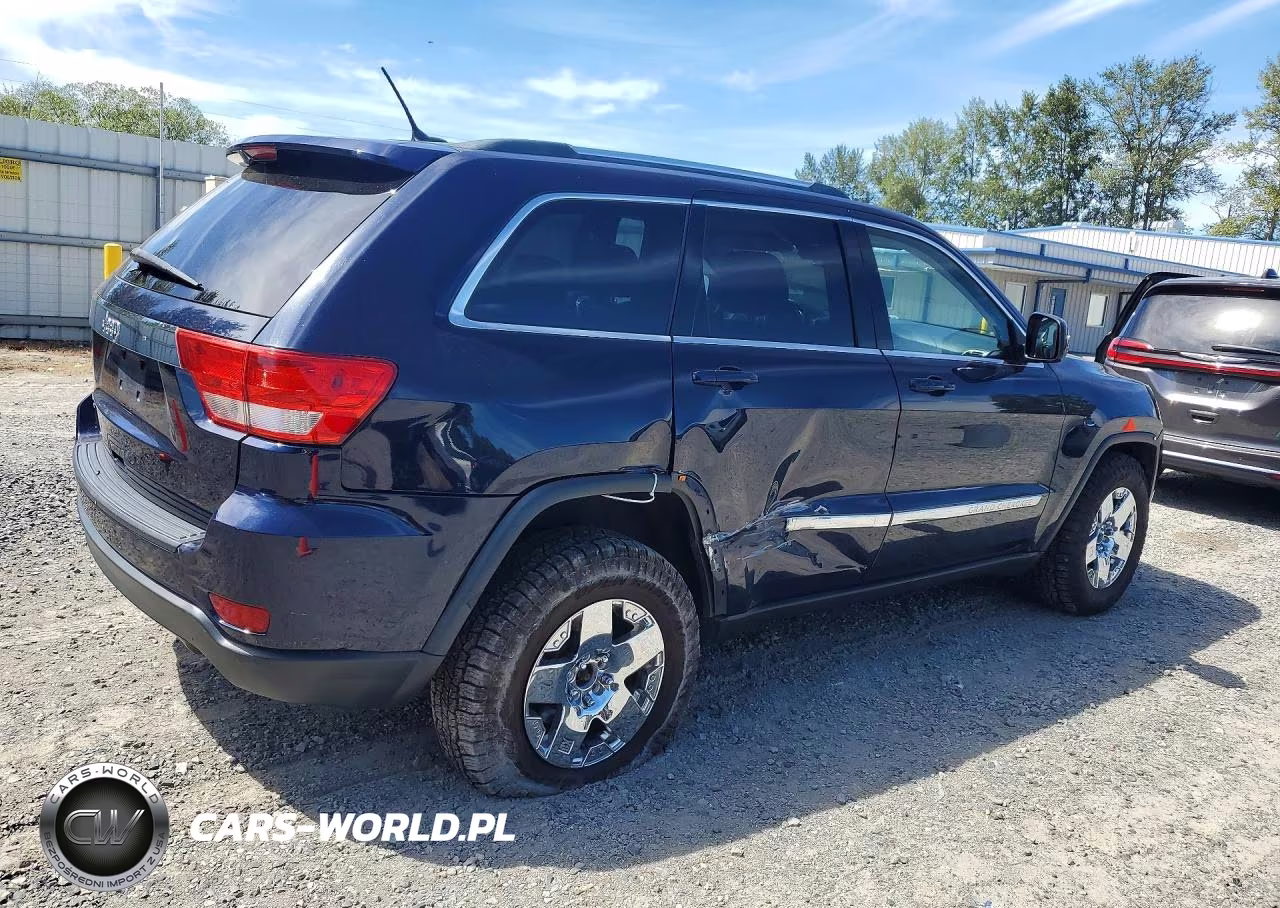 2012 Jeep Grand Cherokee Laredo VIN:1C4RJFAG1CC245234 - 3