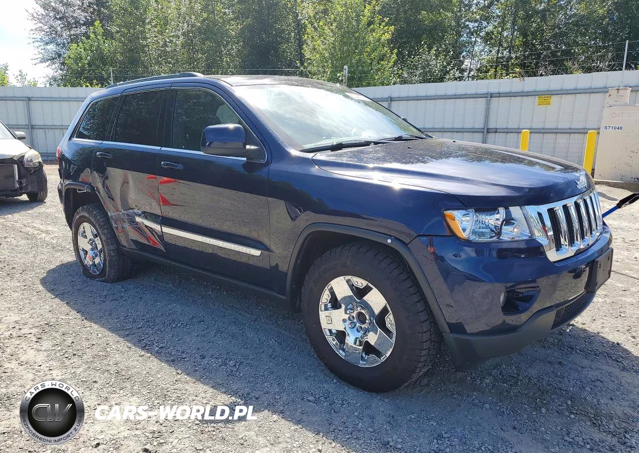 2012 Jeep Grand Cherokee Laredo VIN:1C4RJFAG1CC245234 - 4