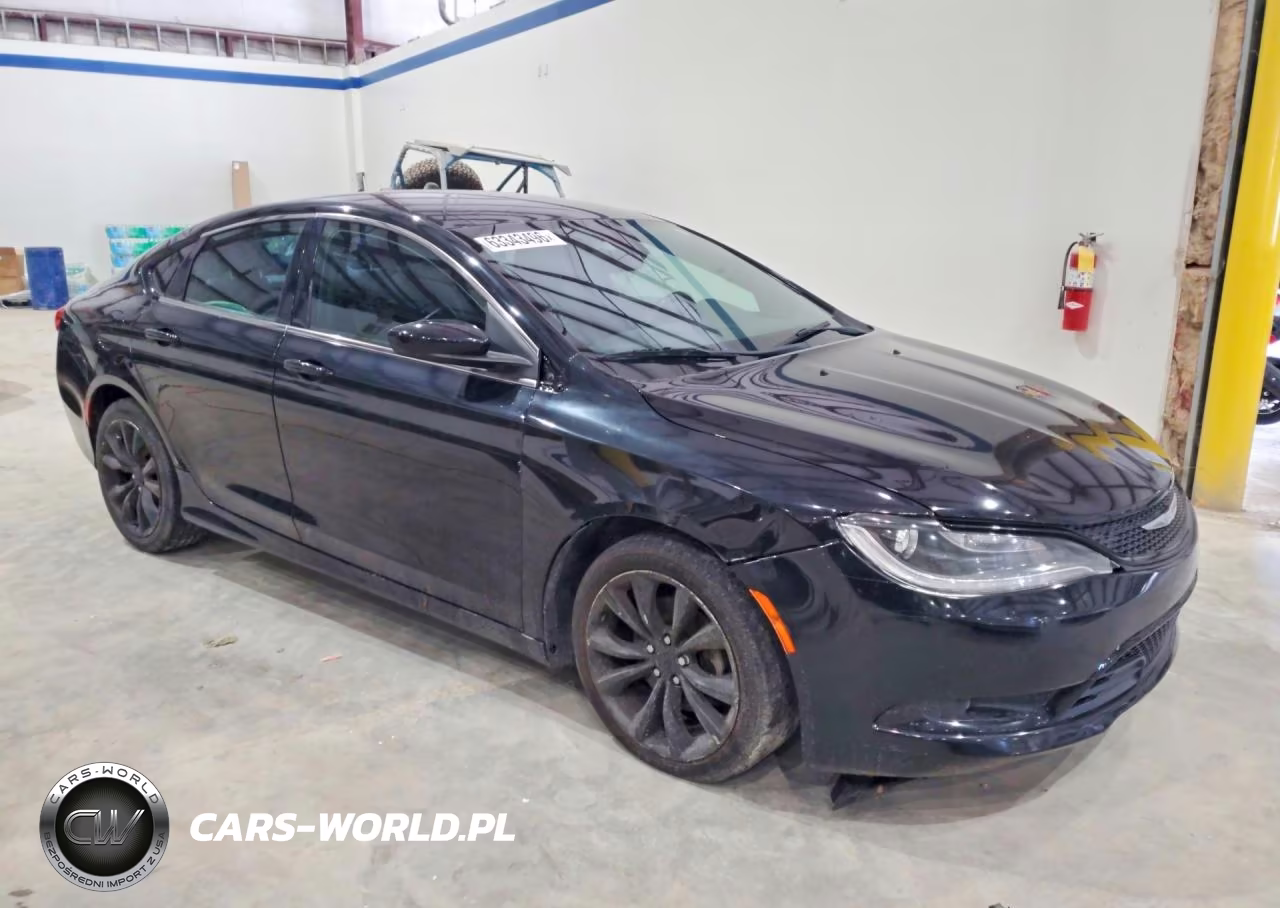 2015 Chrysler 200 S VIN:1C3CCCBB2FN511682 - 4