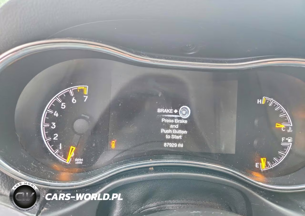 2018 Jeep Grand Cherokee Laredo VIN:1C4RJEAG0JC460241 - 9