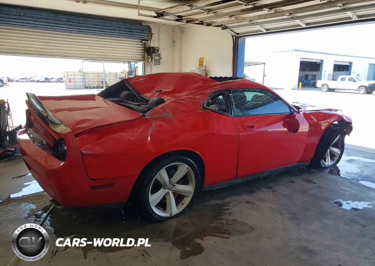 2009 Dodge Challenger Srt-8 VIN:2B3LJ74W79H570637 - 3