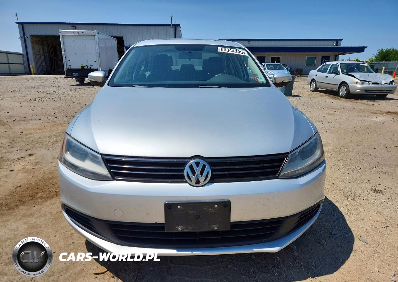 2011 Volkswagen Jetta Se VIN:3VWDX7AJ5BM312390 - 5