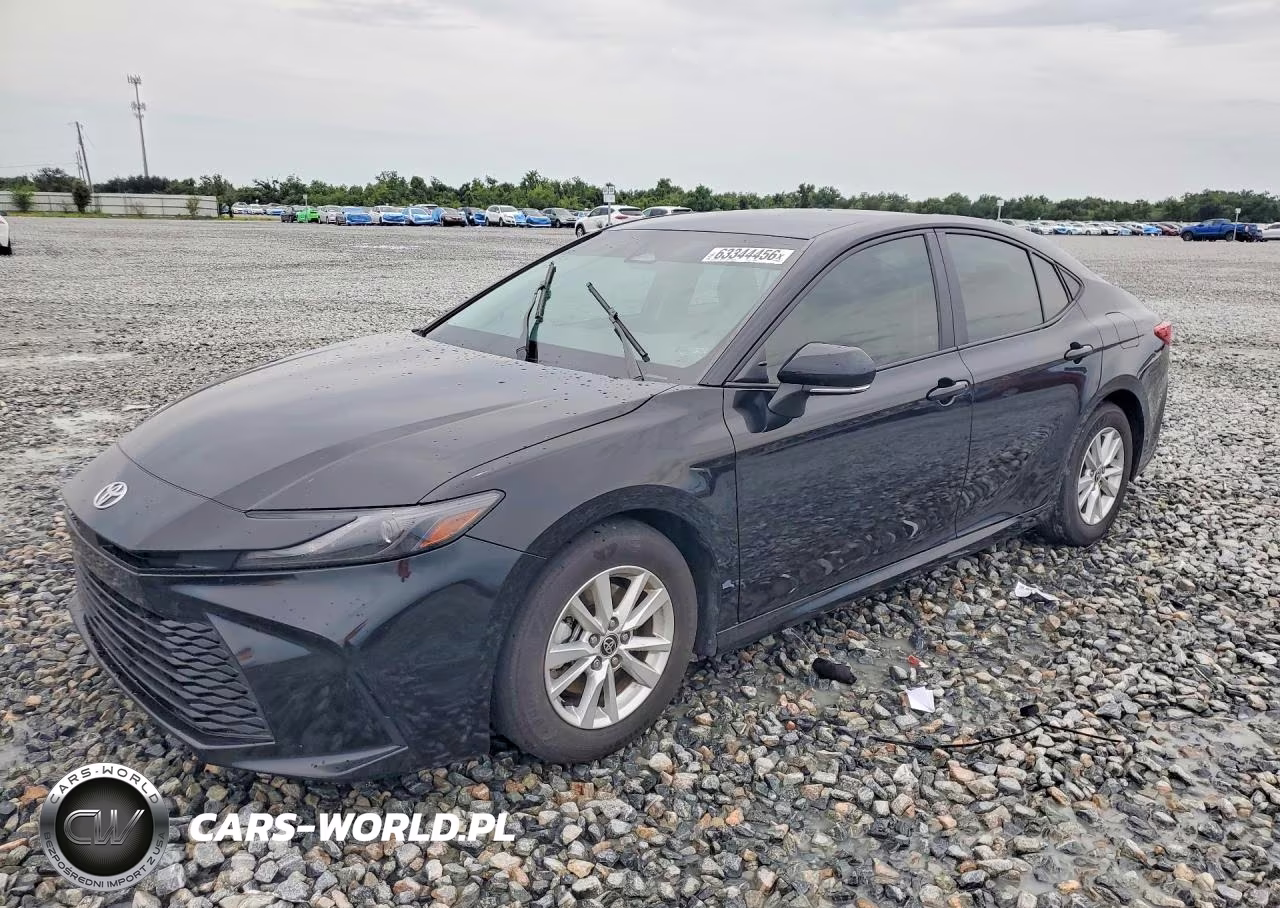 2025 Toyota Camry Le – zdjęcie 1 z 12