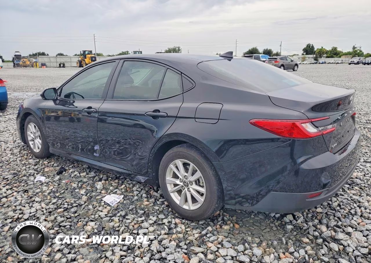 2025 Toyota Camry Le VIN:4T1DAACK6SU136352 - 2