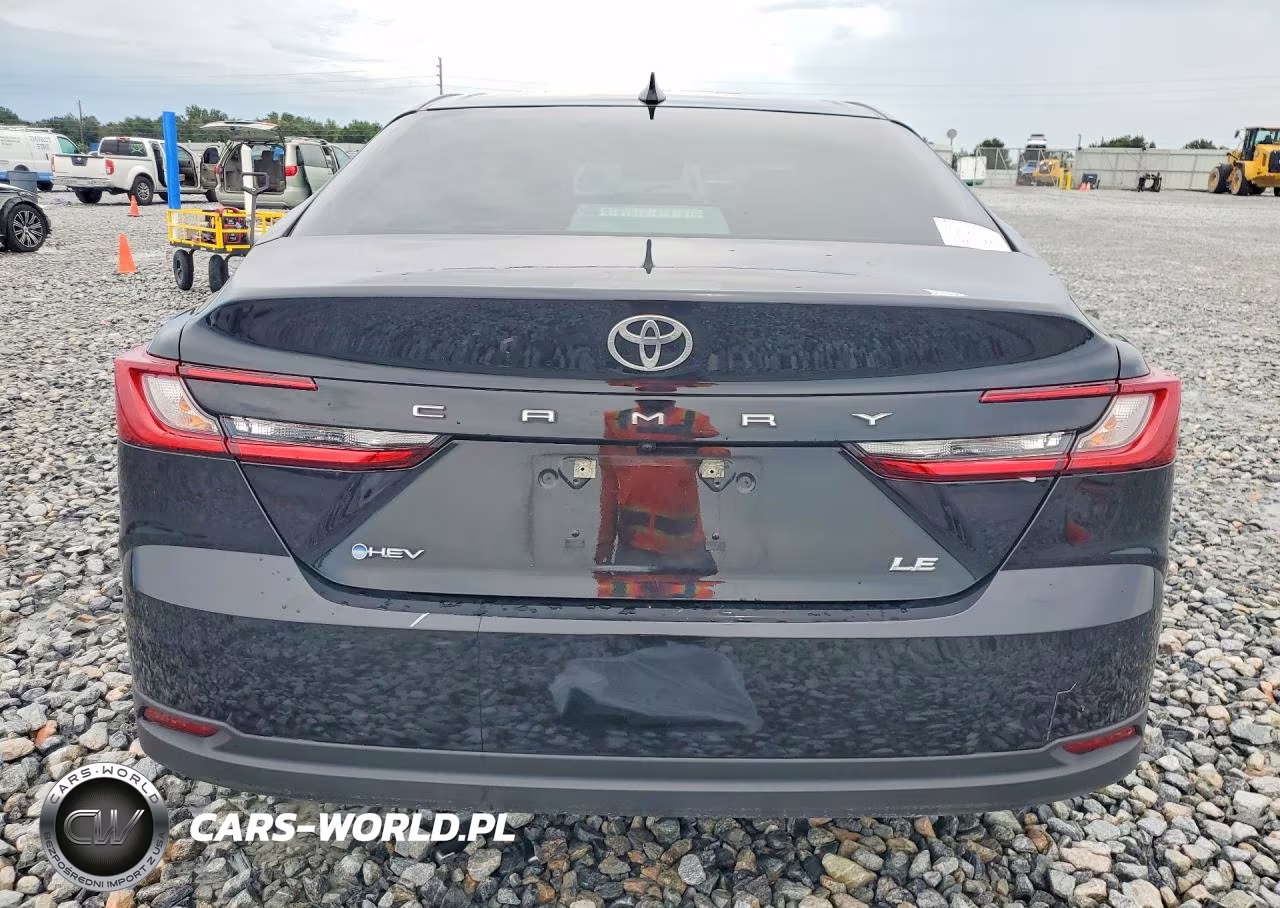 2025 Toyota Camry Le VIN:4T1DAACK6SU136352 - 6