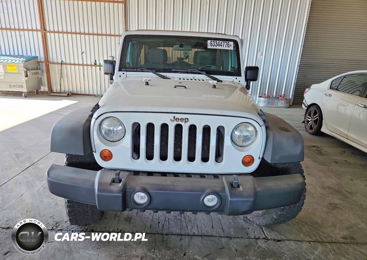 2011 Jeep Wrangler Unlimited Sport VIN:1J4BA3H17BL638276 - 5