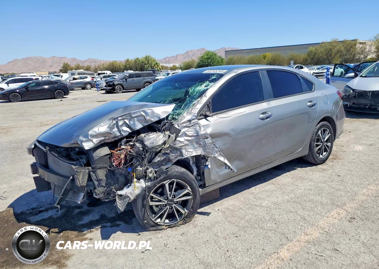 2023 Kia Forte Lxs