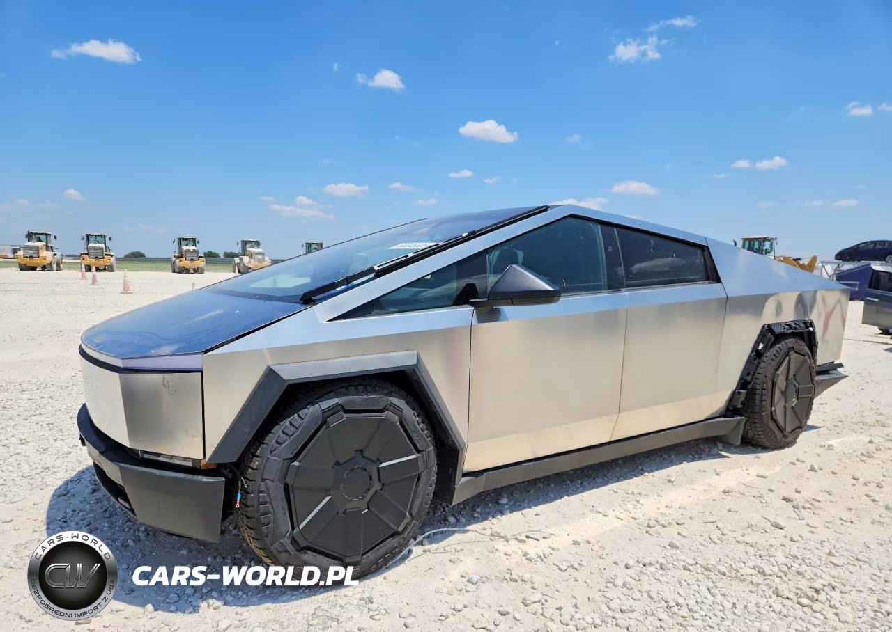 2025 Tesla Cybertruck
