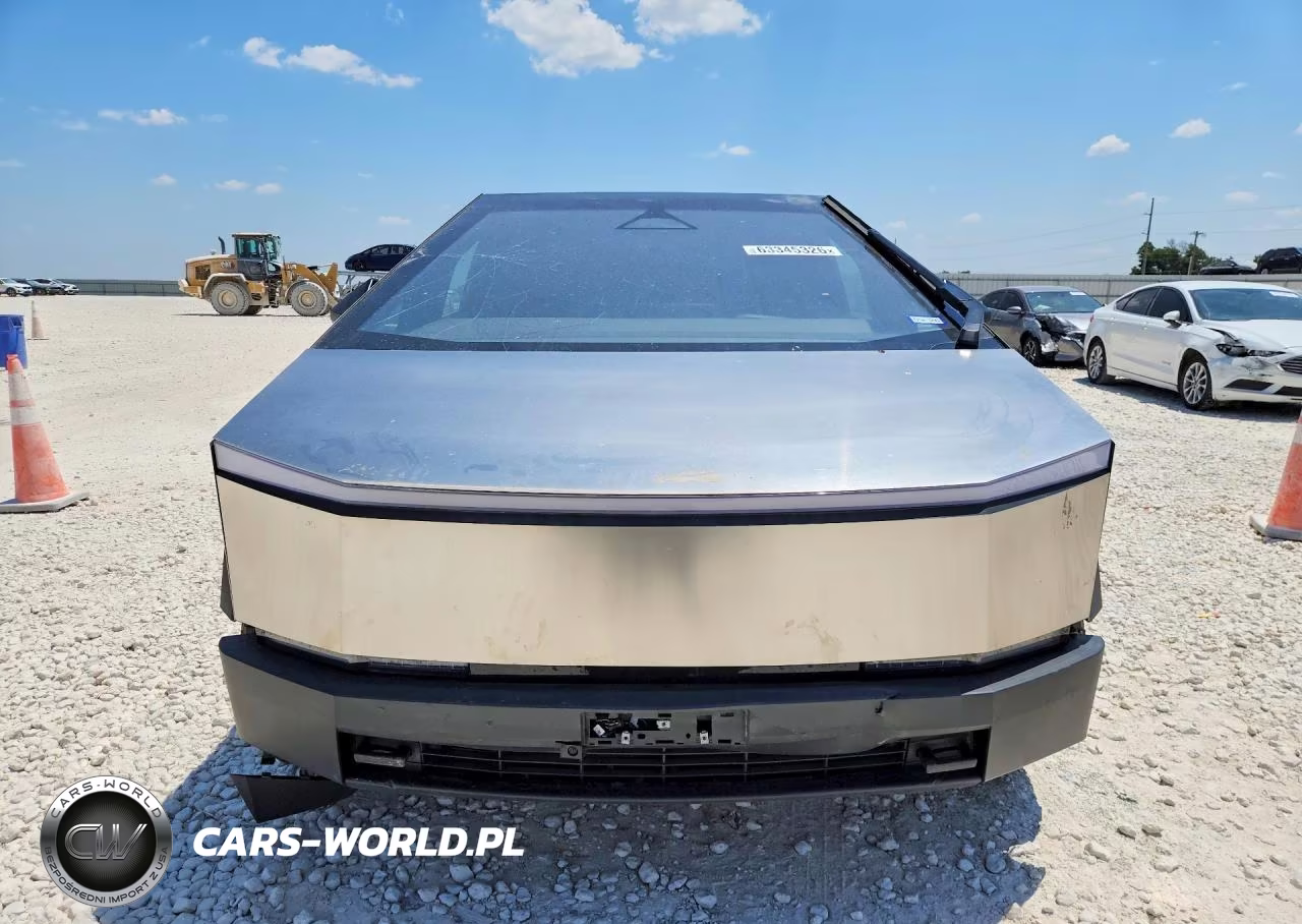 2025 Tesla Cybertruck VIN:7G2CEHED6SA076023 - 5