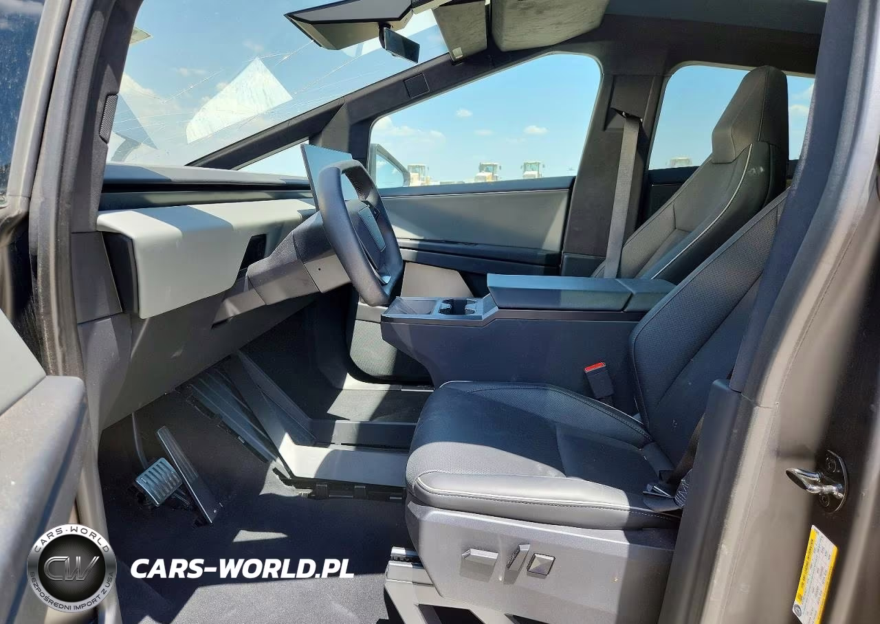 2025 Tesla Cybertruck VIN:7G2CEHED6SA076023 - 7