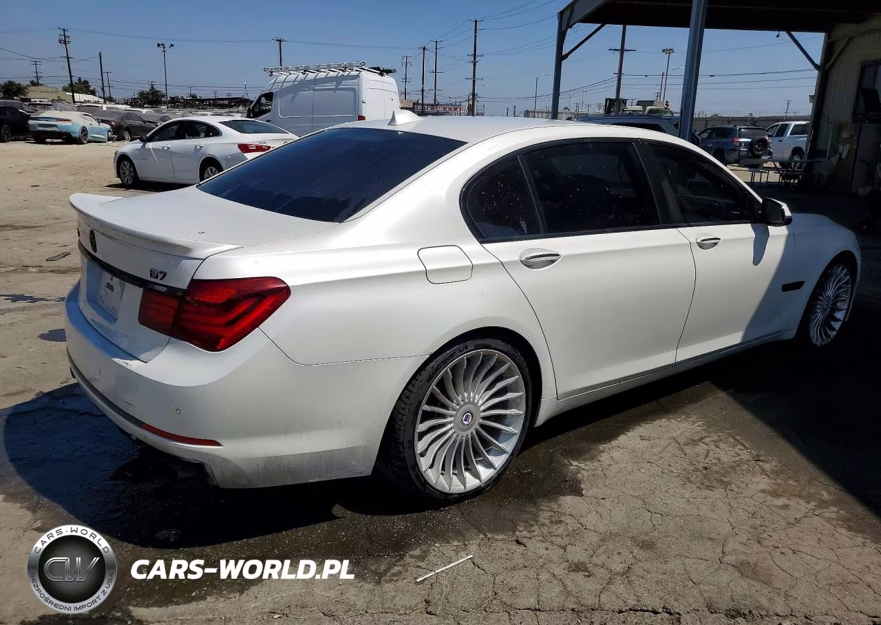 2015 BMW Alpina B7 VIN:WBAYE8C55FD136598 - 3