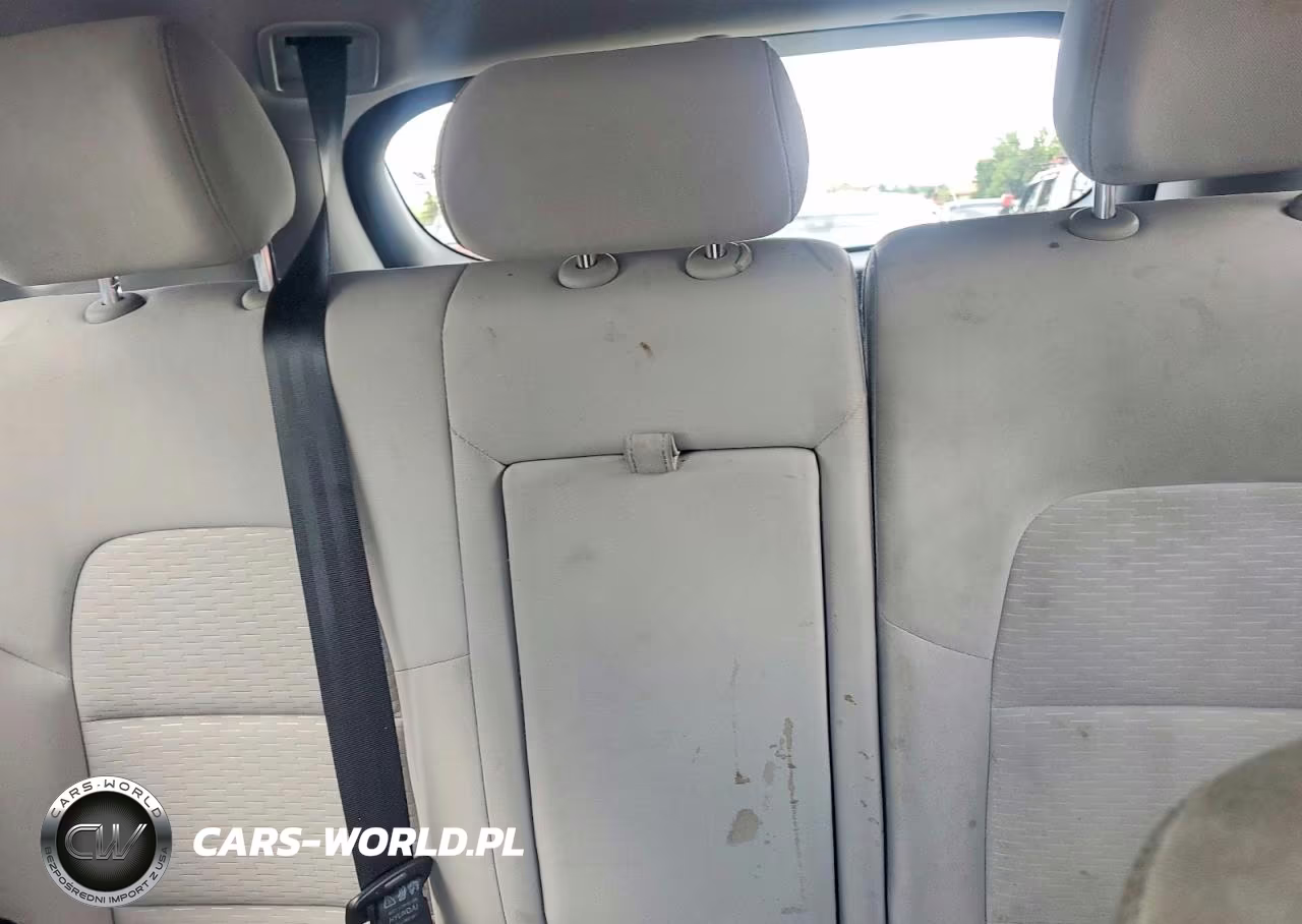2019 Hyundai Tucson Se VIN:KM8J2CA49KU857605 - 10