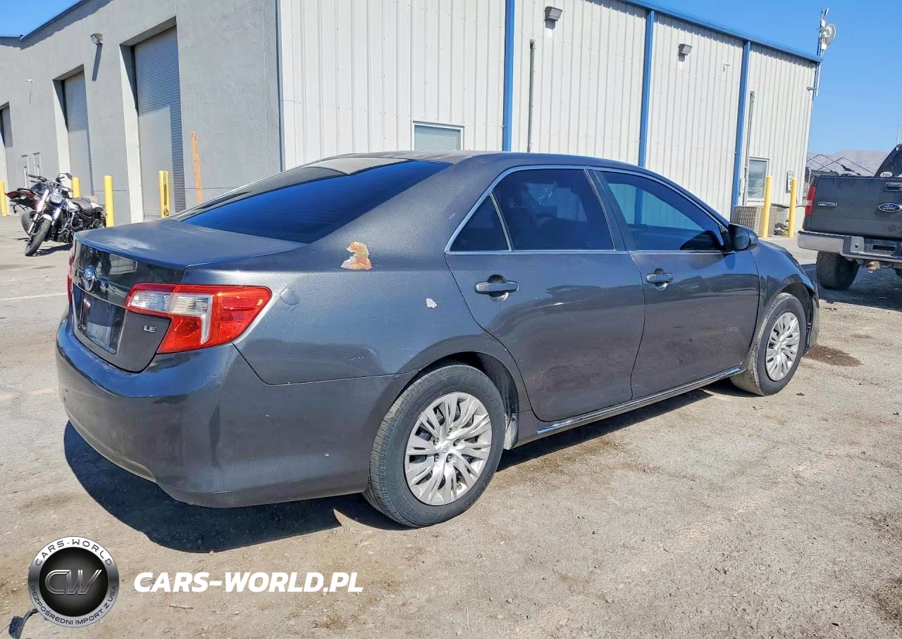 2013 Toyota Camry Le VIN:4T4BF1FK5DR312403 - 3