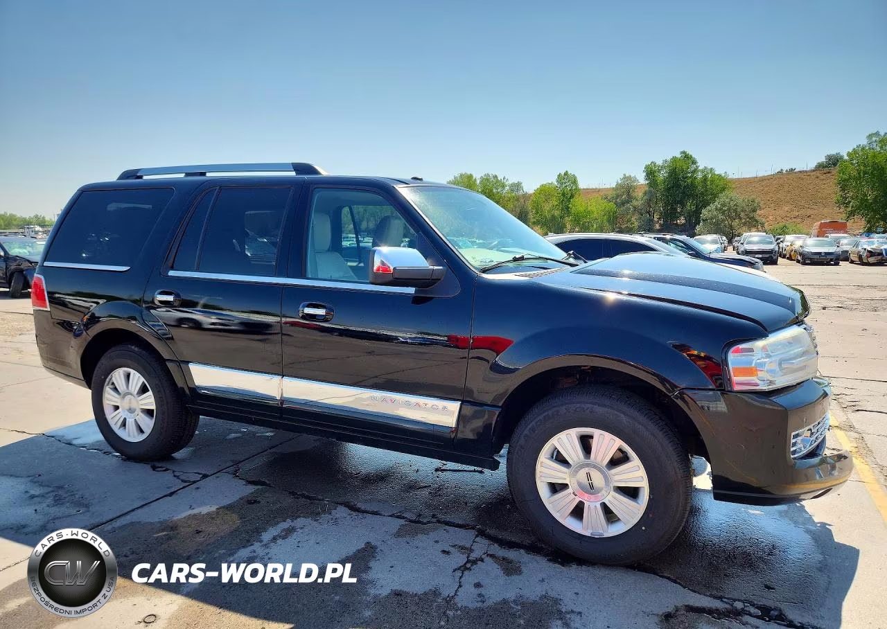 2012 Lincoln Navigator VIN:5LMJJ2J57CEL00884 - 4