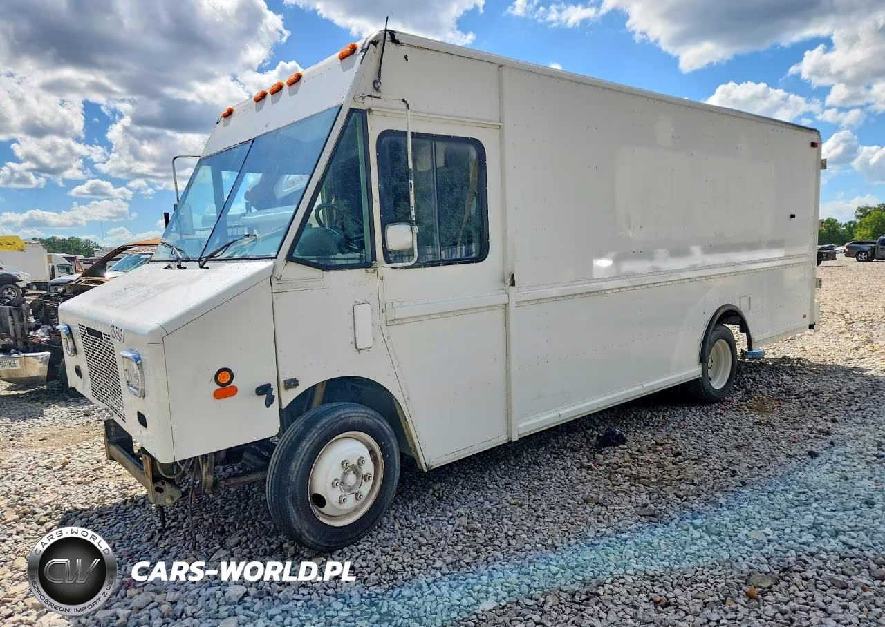 2000 Freightliner Mt45 Chassis Delivery Truck
