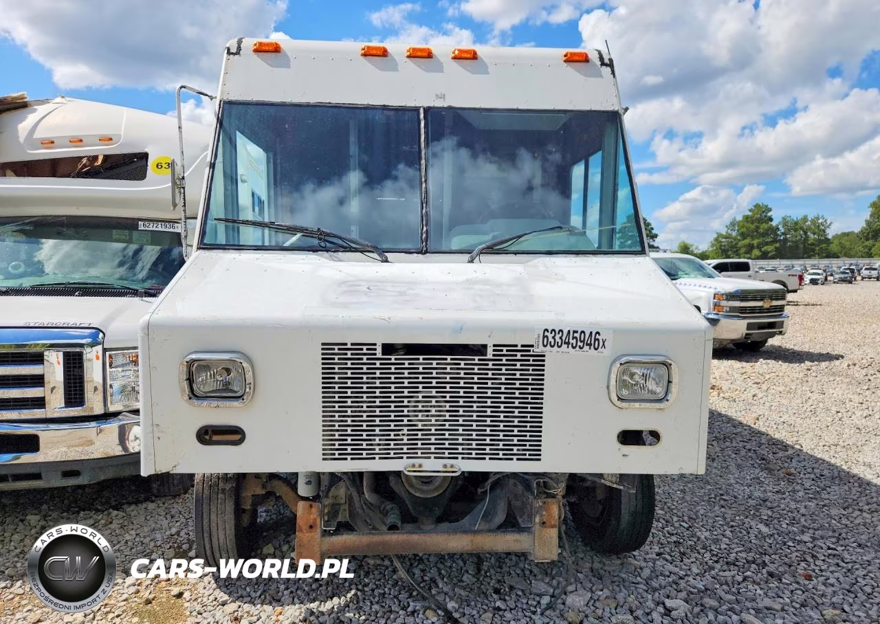 2000 Freightliner Mt45 Chassis Delivery Truck VIN:4UZA4FA44YCF32521 - 5