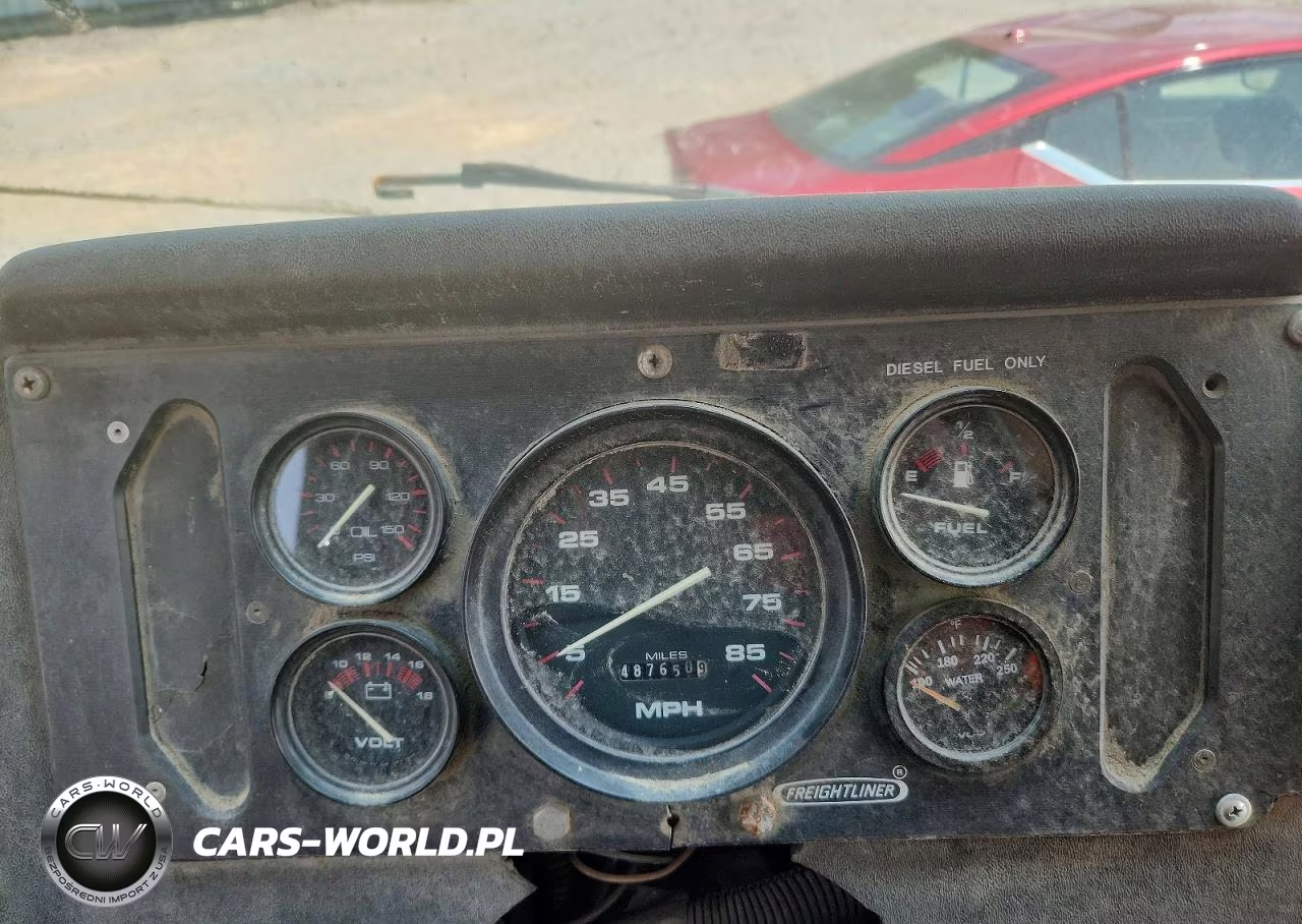 2000 Freightliner Mt45 Chassis Delivery Truck VIN:4UZA4FA44YCF32521 - 9