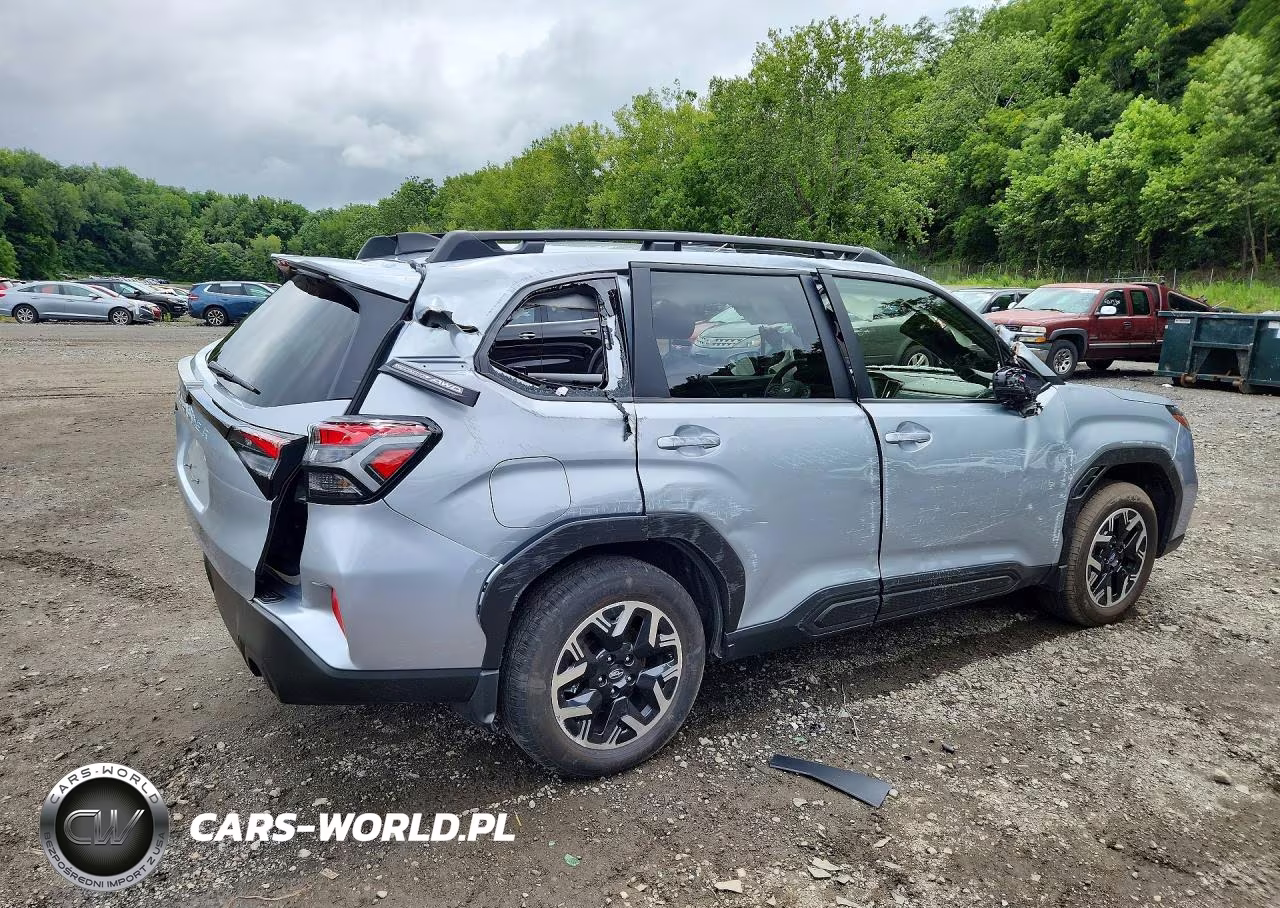 2025 Subaru Forester Premium VIN:JF2SLDDC4SH434715 - 3