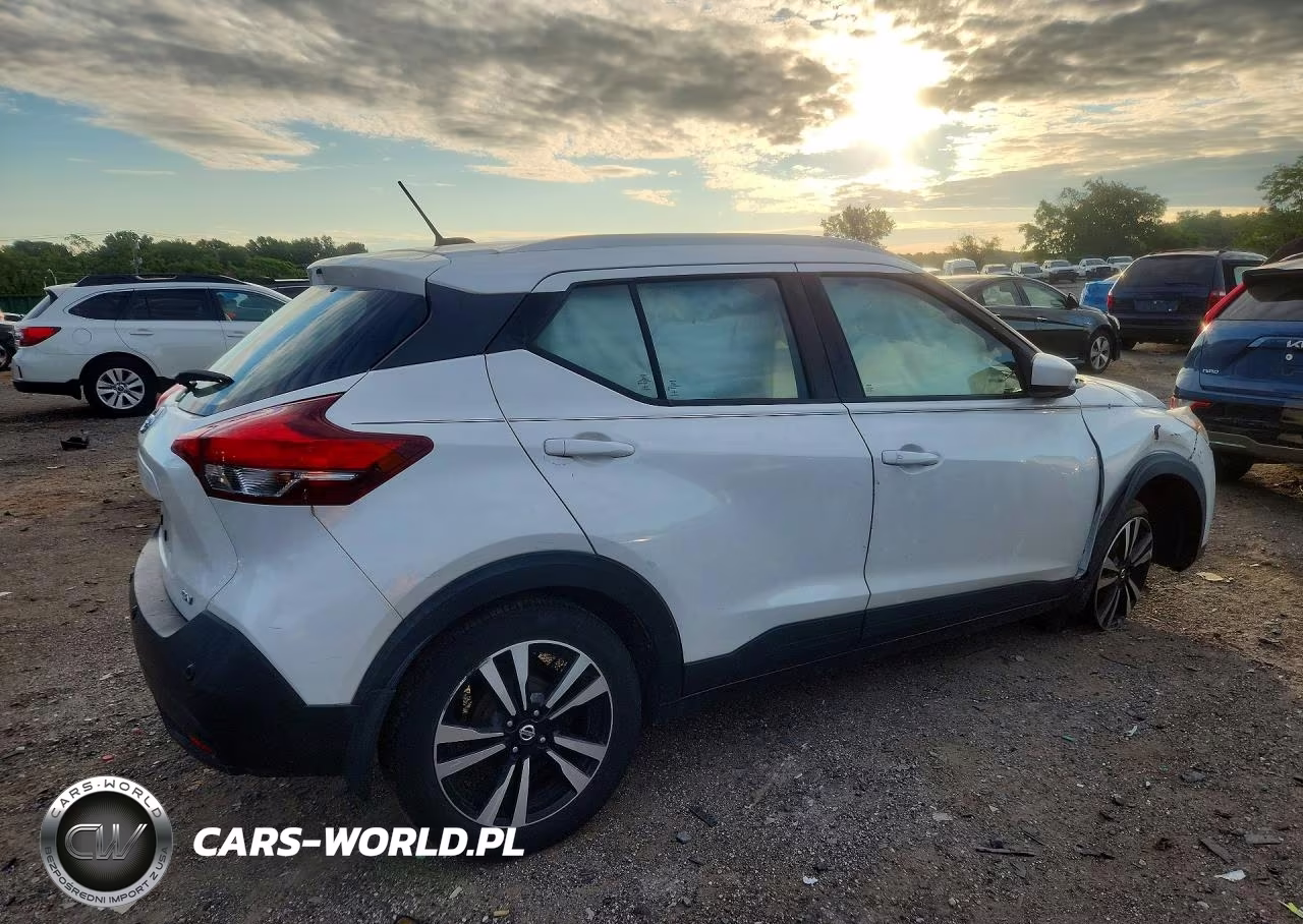 2020 Nissan Kicks Sv VIN:3N1CP5CV7LL552456 - 3