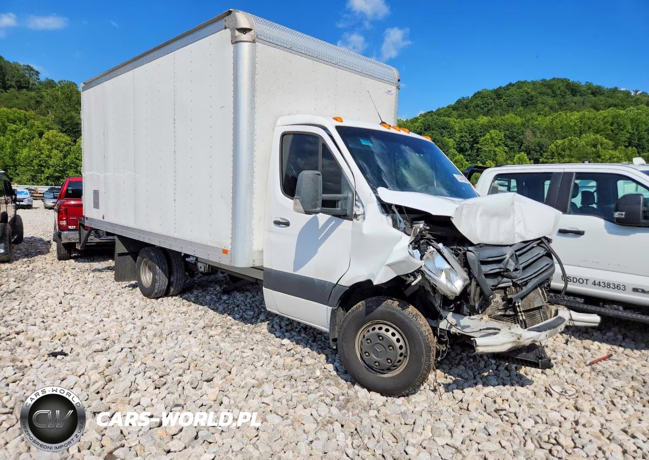 2019 Mercedes-Benz Sprinter Box Truck VIN:WDAPF4CD7KN032598 - 4