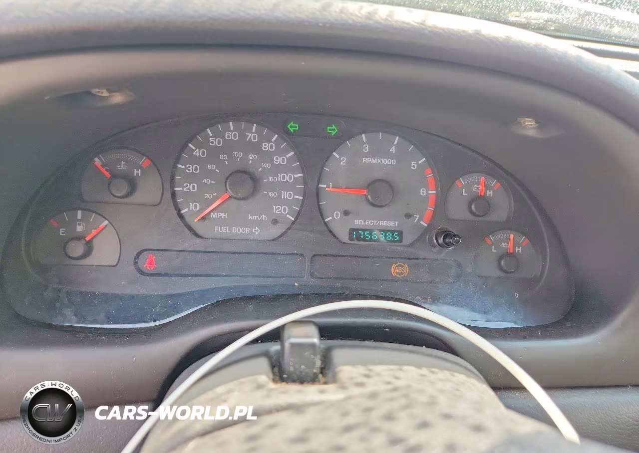 2000 Ford Mustang VIN:1FAFP4041YF247106 - 9