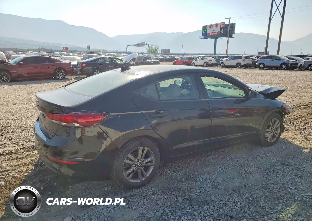 2018 Hyundai Elantra Sel VIN:5NPD84LFXJH382088 - 3