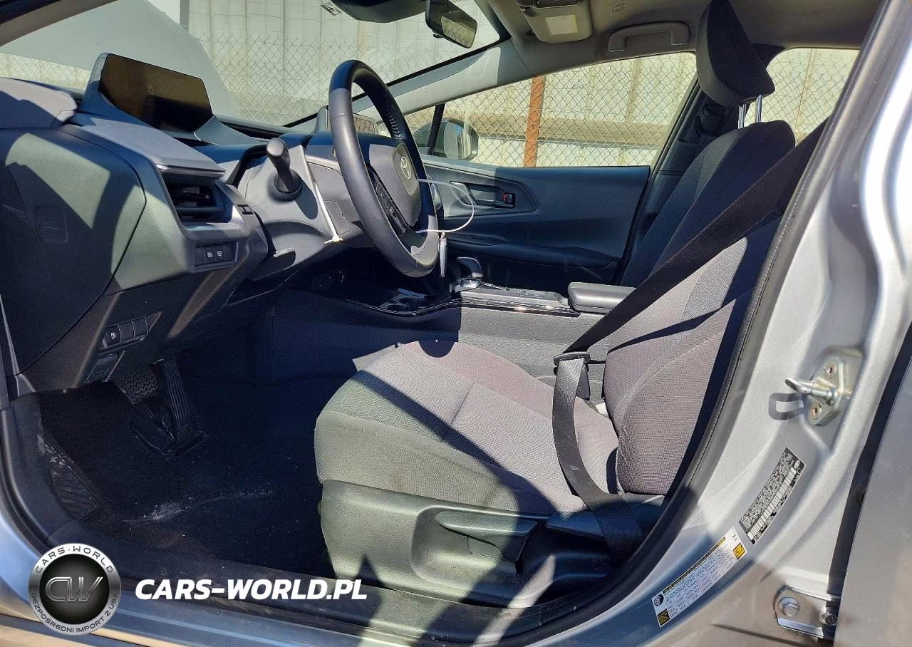 2024 Toyota Prius Le VIN:JTDACAAU5R3029315 - 7