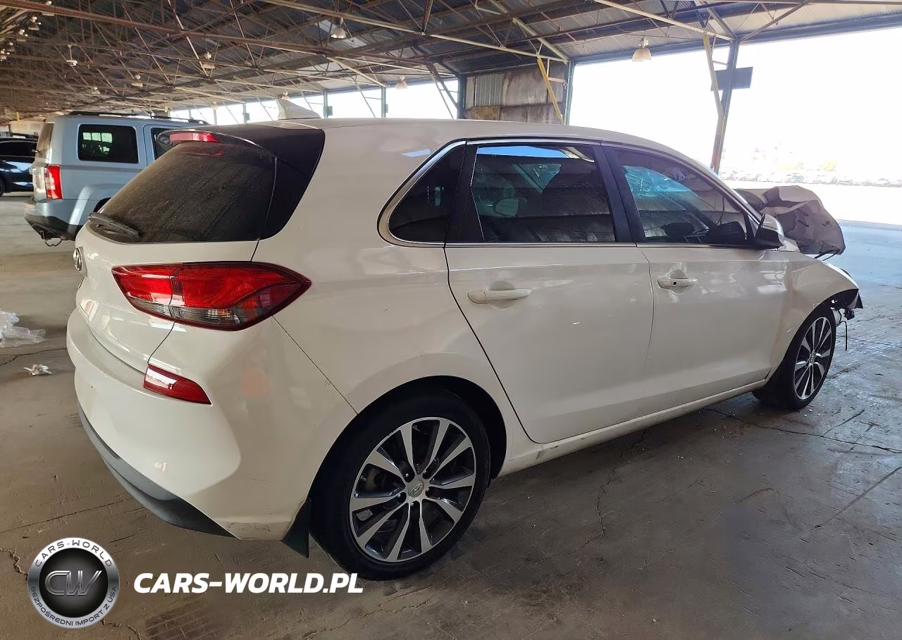 2018 Hyundai Elantra Gt Base VIN:KMHH35LE8JU046633 - 3
