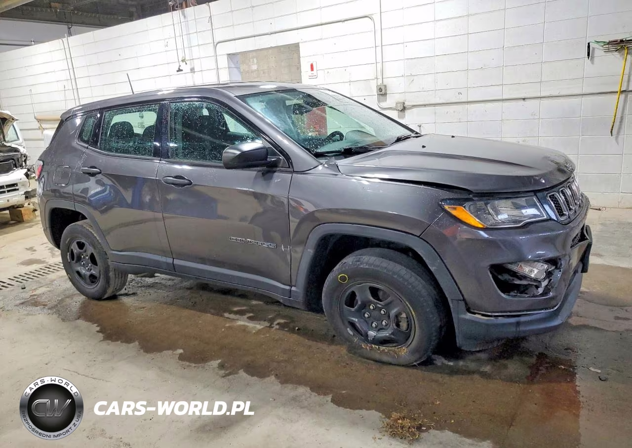 2019 Jeep Compass Sport VIN:3C4NJDAB8KT801050 - 4