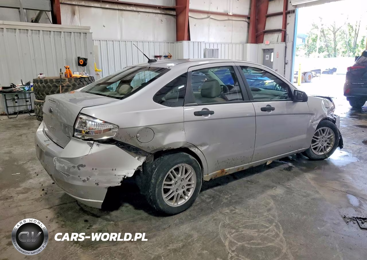 2010 Ford Focus Se VIN:1FAHP3FN5AW285091 - 3