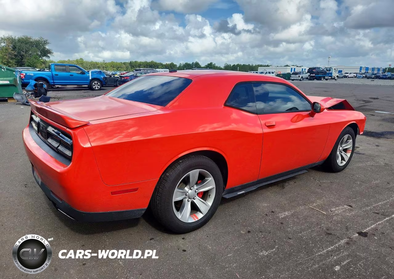 2020 Dodge Challenger Sxt VIN:2C3CDZAG4LH146598 - 3