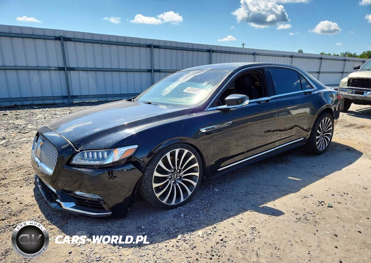2017 Lincoln Continental Black Label