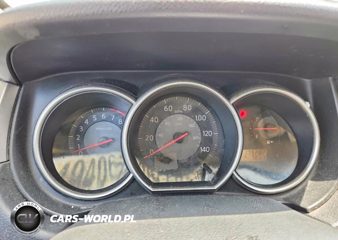 2008 Nissan Versa 1.8 S VIN:3N1BC13E78L396362 - 9