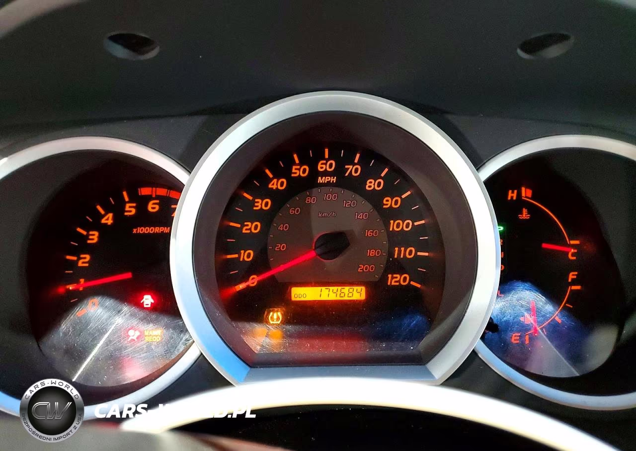 2010 Toyota Tacoma V6 VIN:5TEUU4EN6AZ746293 - 9