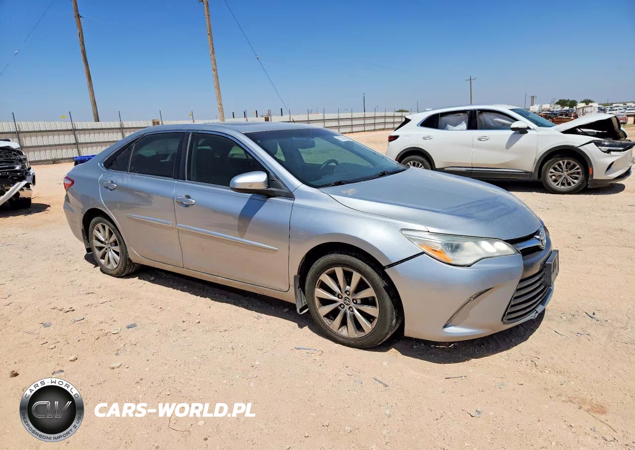 2016 Toyota Camry Xle V6 VIN:4T1BK1FK2GU571098 - 4