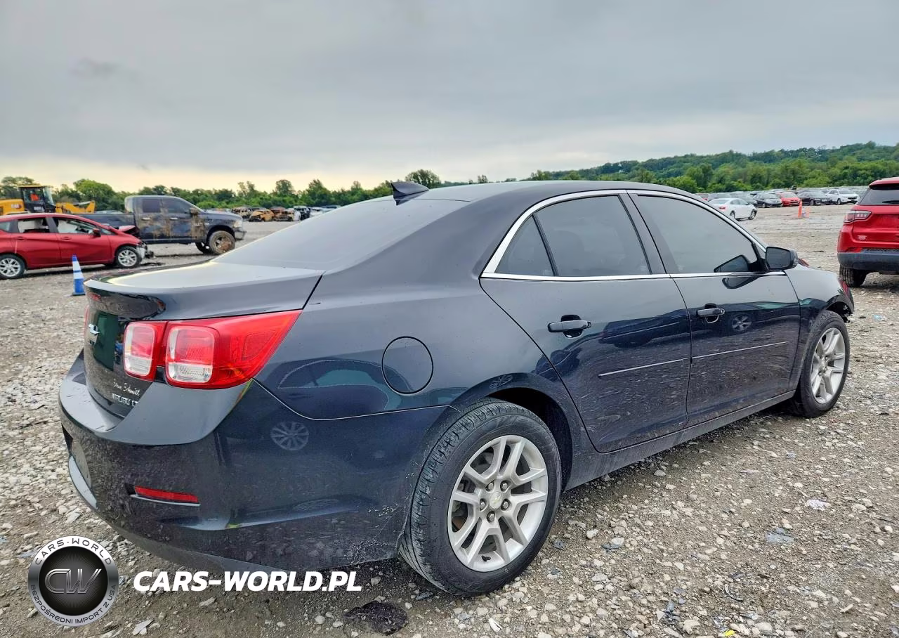 2015 Chevrolet Malibu 1Lt VIN:1G11C5SLXFF298023 - 3
