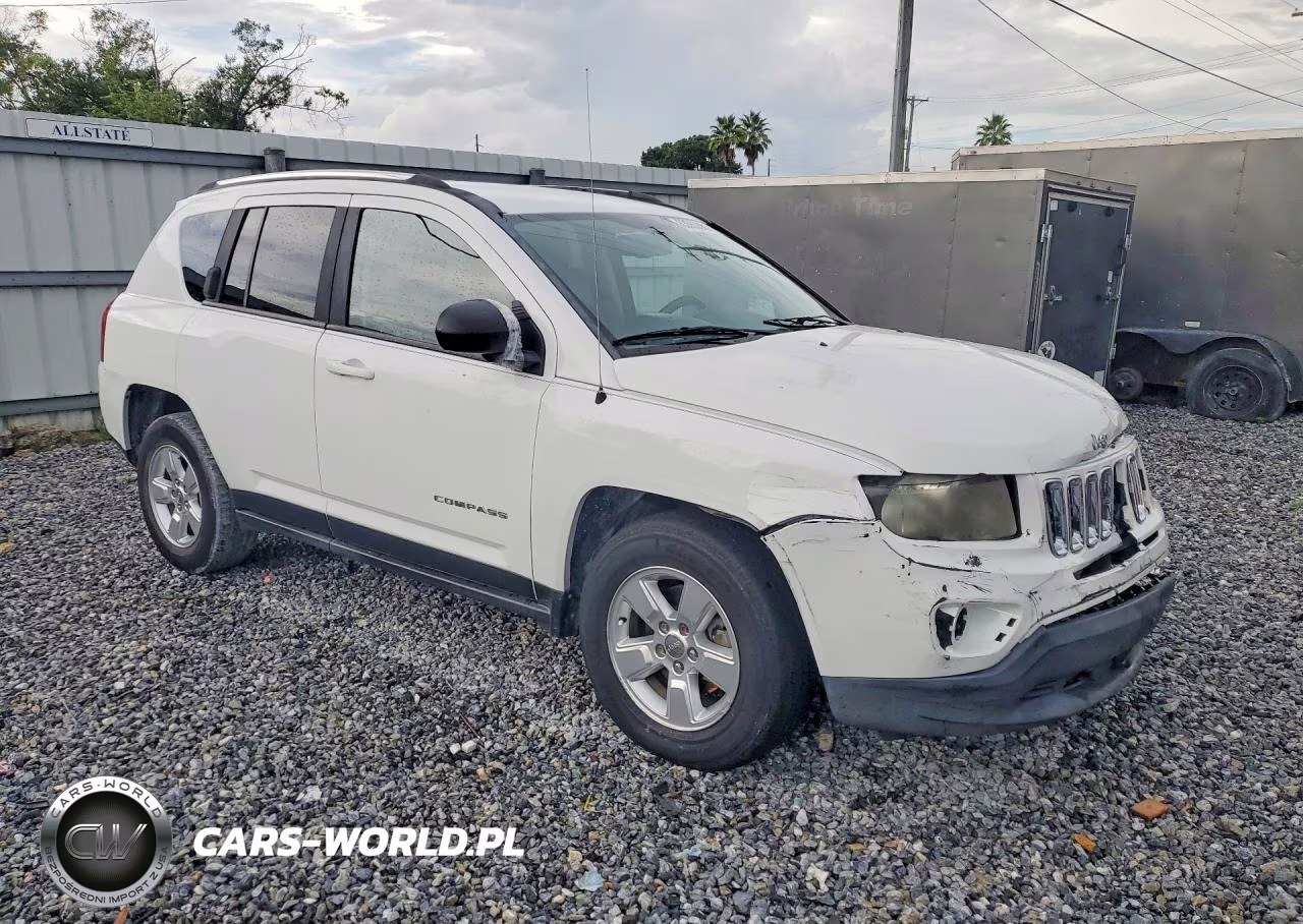 2014 Jeep Compass Sport VIN:1C4NJCBA2ED643332 - 4