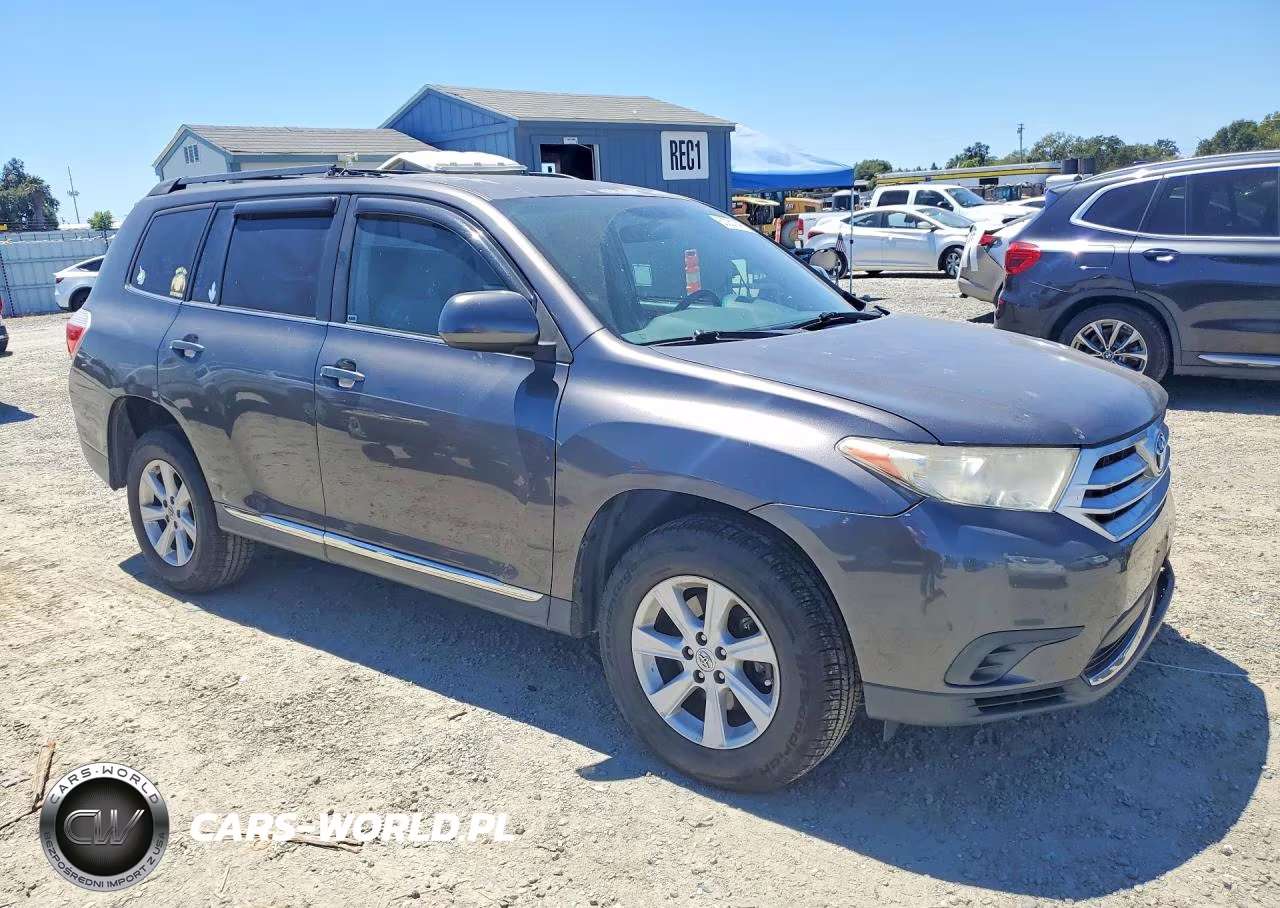 2013 Toyota Highlander Base VIN:5TDZA3EH6DS037352 - 4