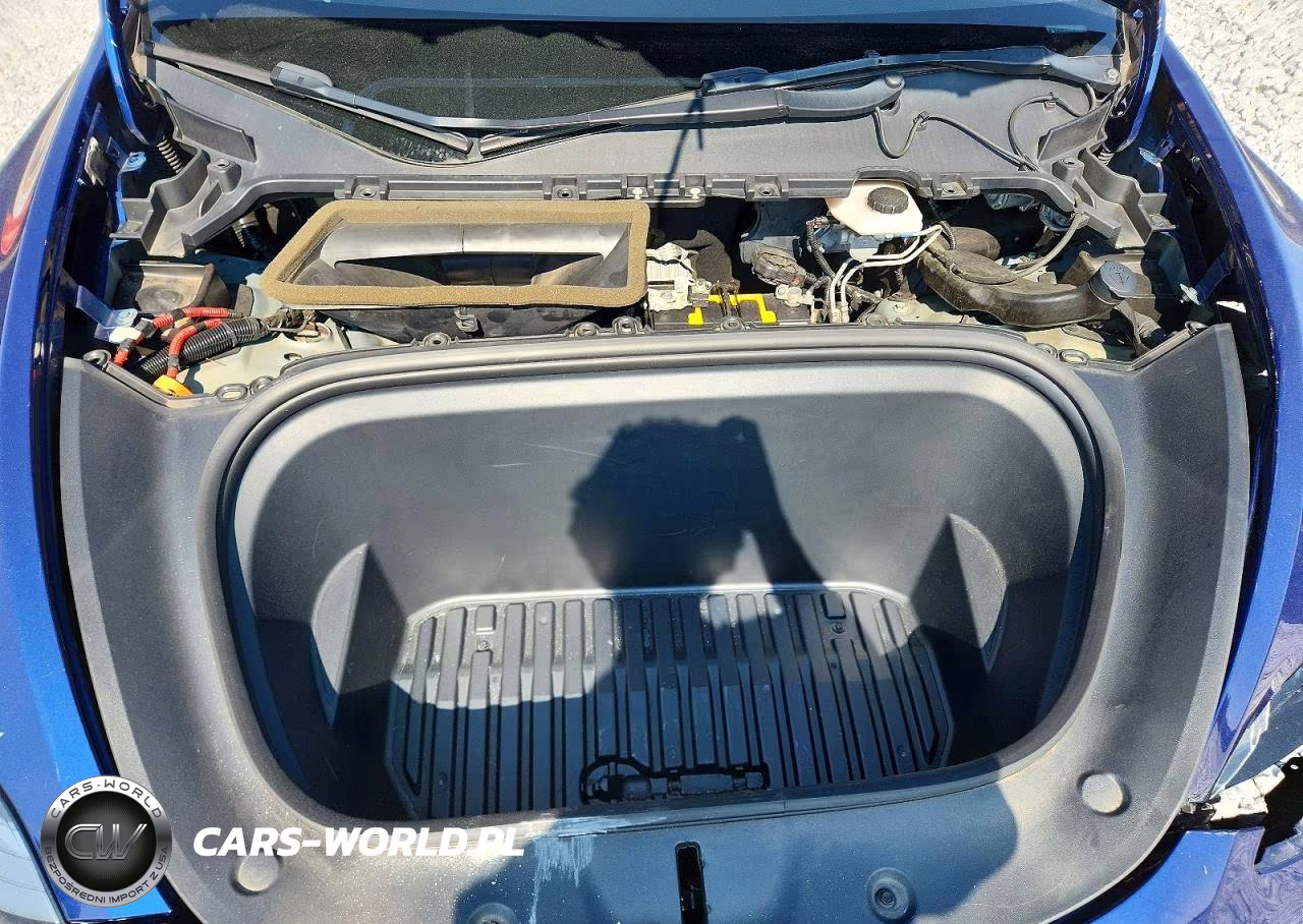 2021 Tesla Model Y VIN:5YJYGDEE6MF141236 - 11