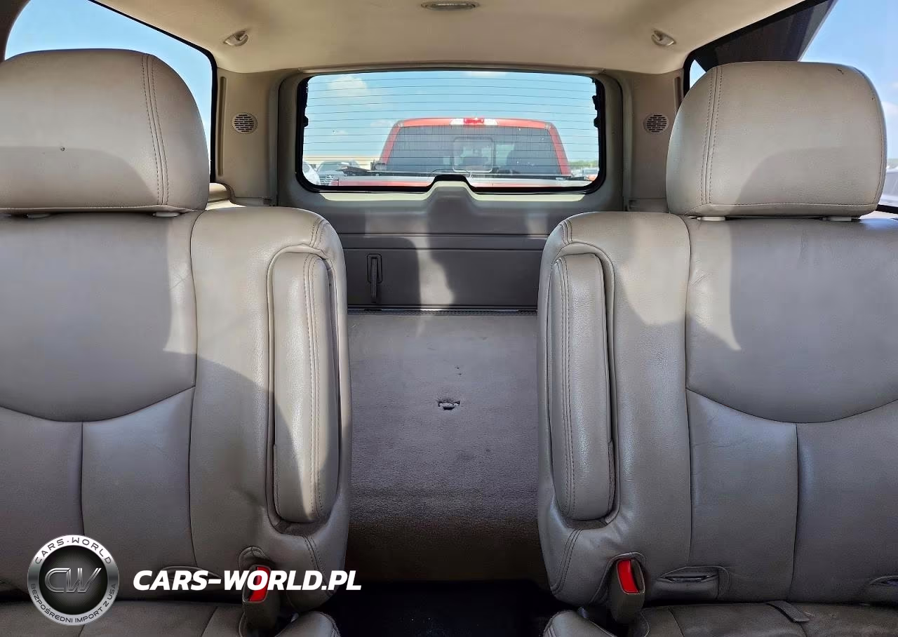 2005 Chevrolet Suburban K1500 VIN:3GNFK16Z85G210680 - 10