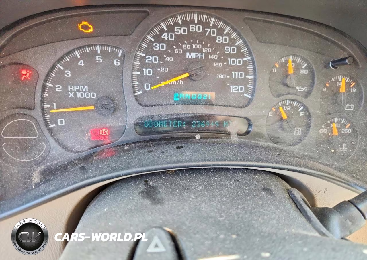 2005 Chevrolet Suburban K1500 VIN:3GNFK16Z85G210680 - 9