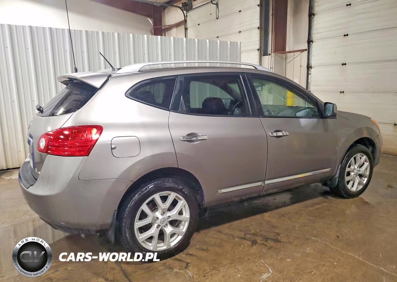 2013 Nissan Rogue S VIN:JN8AS5MV7DW644815 - 3