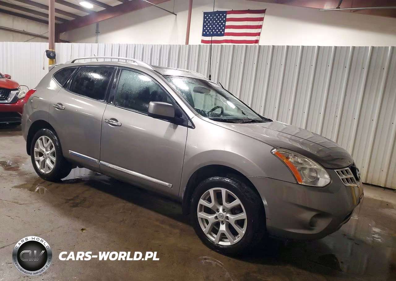 2013 Nissan Rogue S VIN:JN8AS5MV7DW644815 - 4