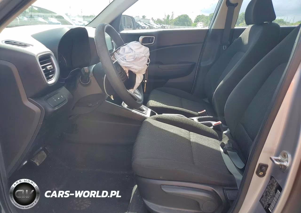 2020 Hyundai Venue Se VIN:KMHRB8A37LU032641 - 7