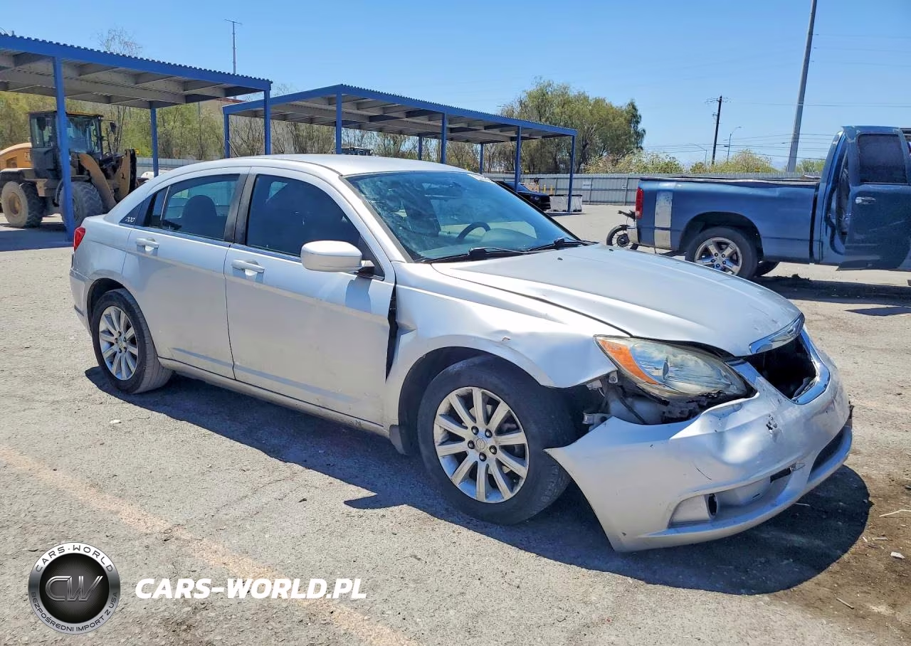 2012 Chrysler 200 Touring VIN:1C3CCBBB1CN103874 - 4