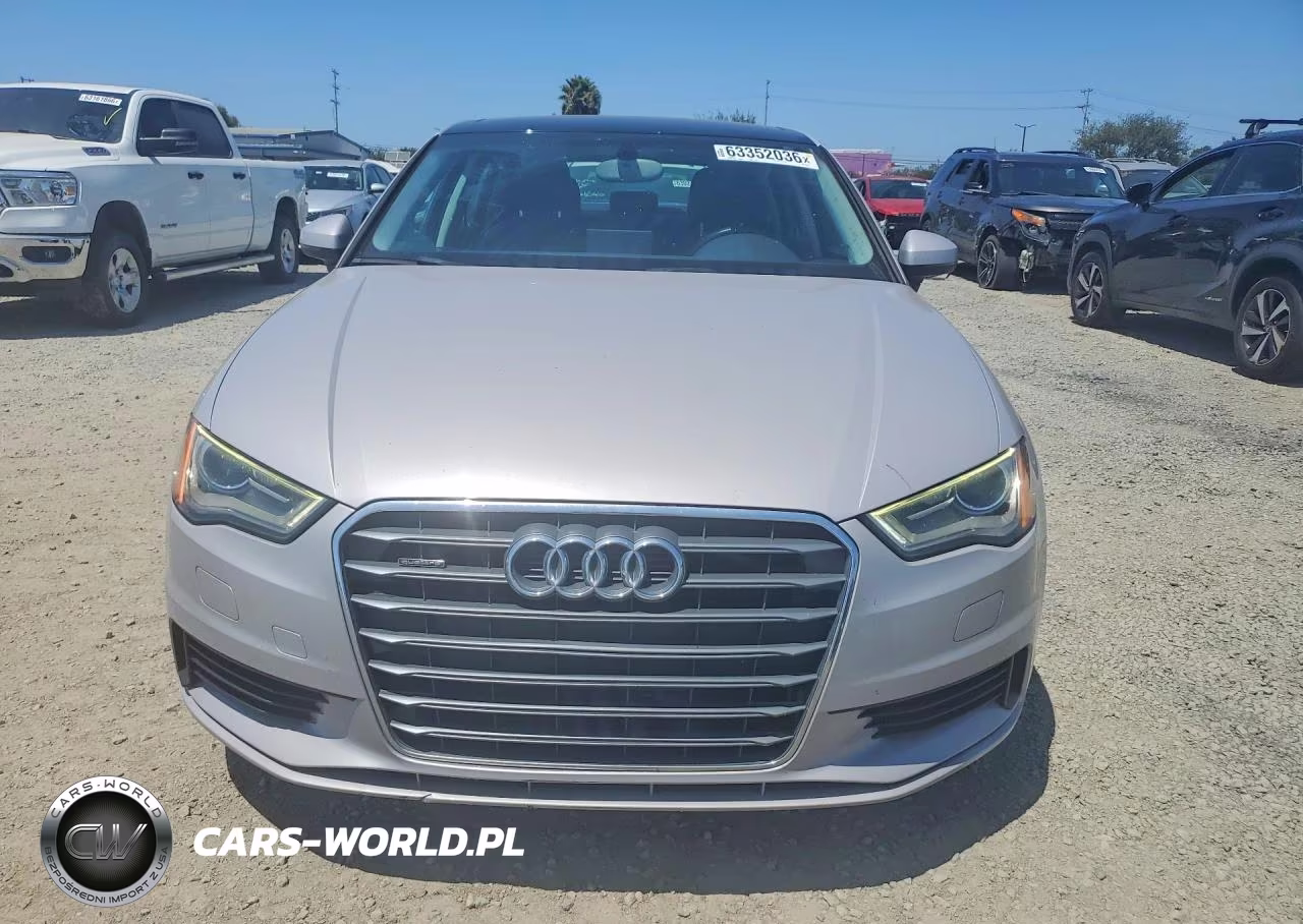 2015 Audi A3 Premium VIN:WAUBFGFF4F1054977 - 5